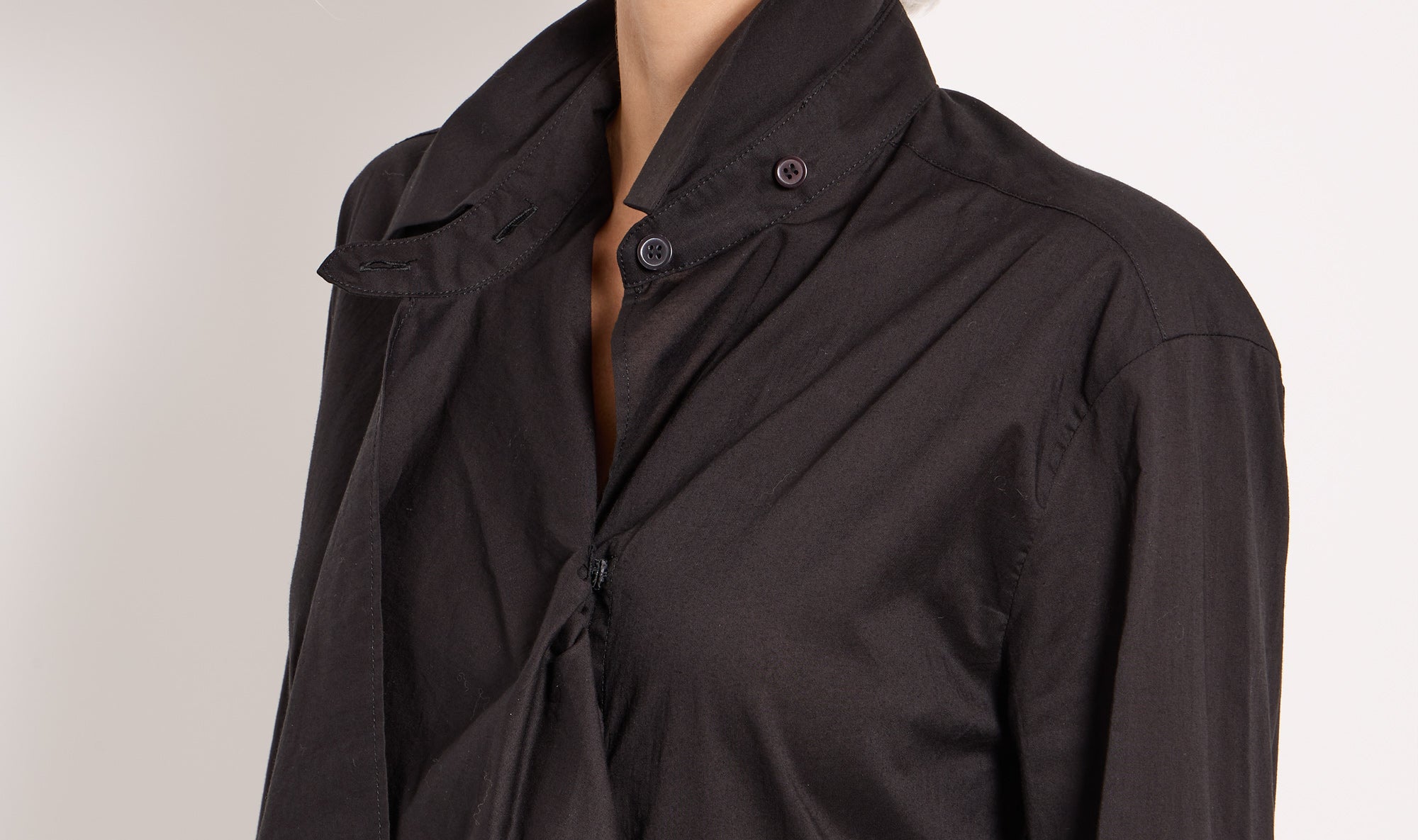 black asymmetrical cotton shirt Après Paris