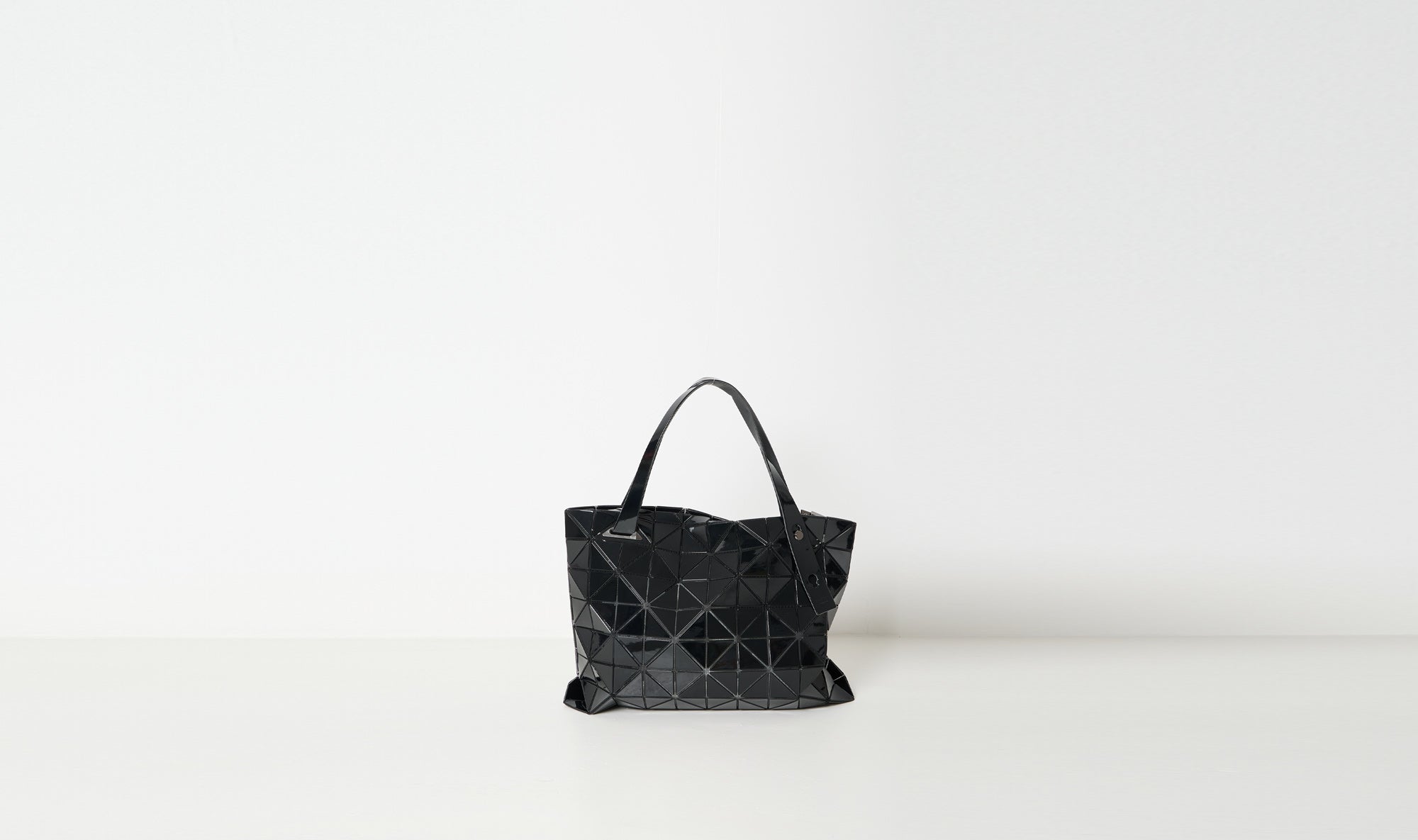 black rectangular bag