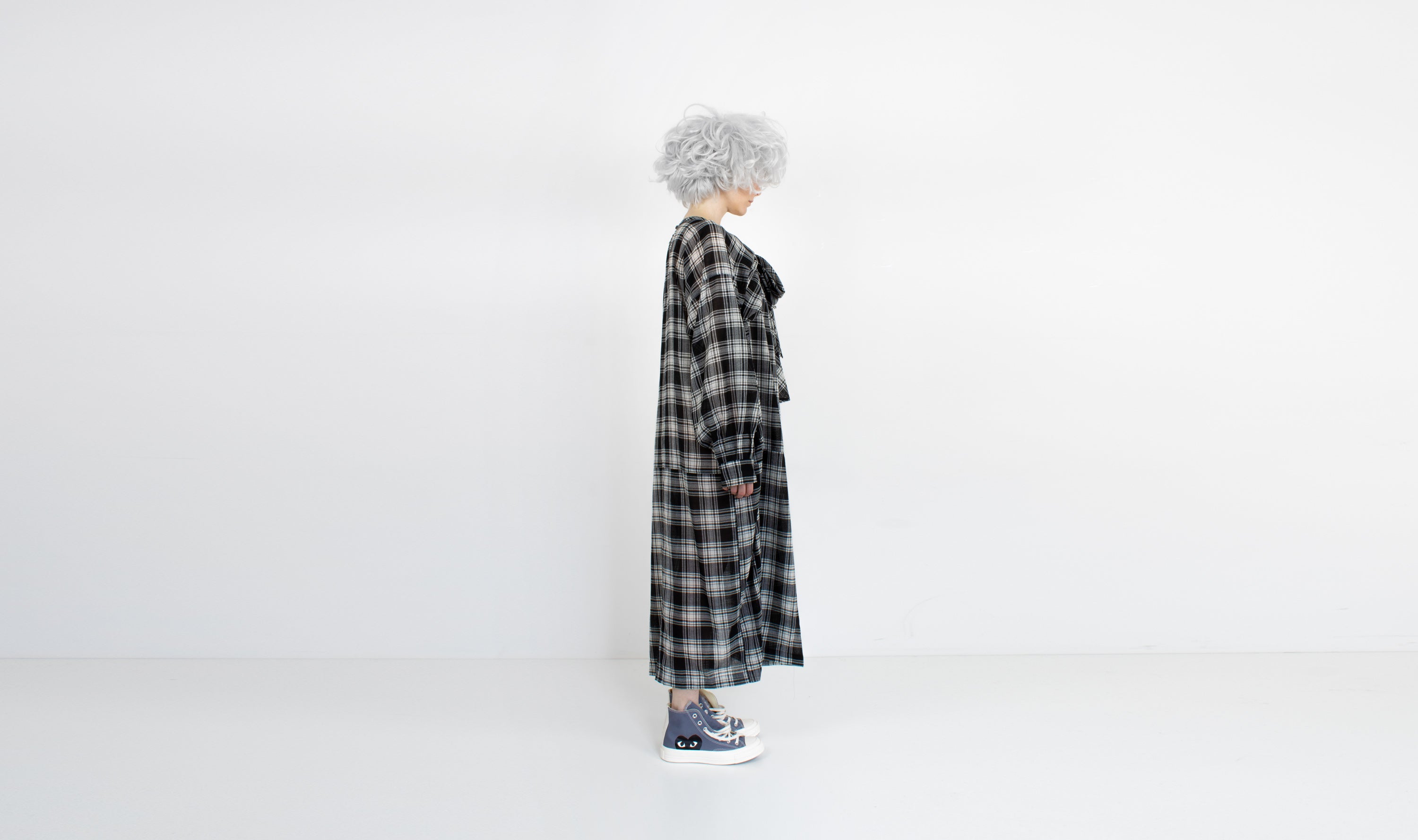 black white tartan wool dress Après Paris