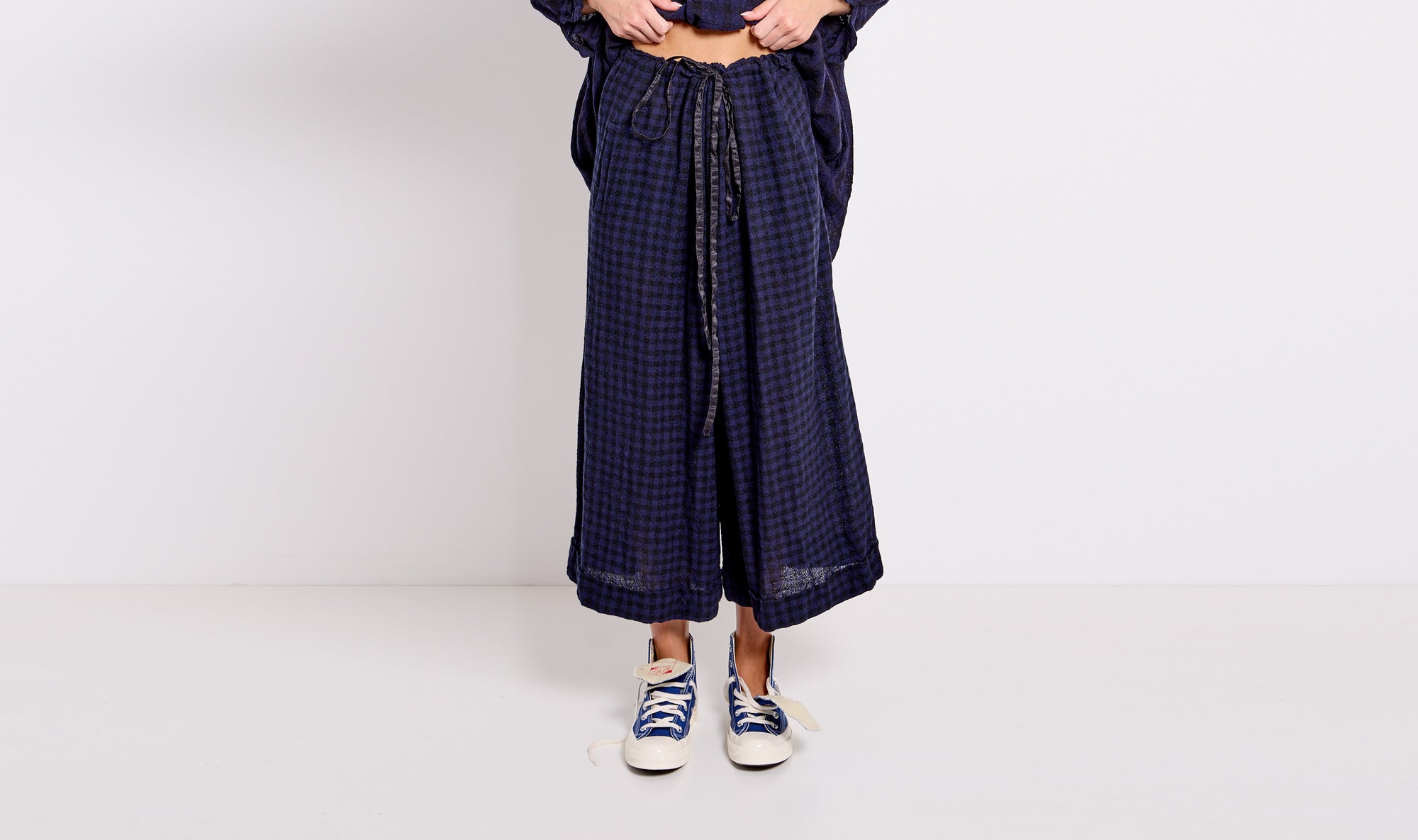 blue tartan wool outfit Après Paris