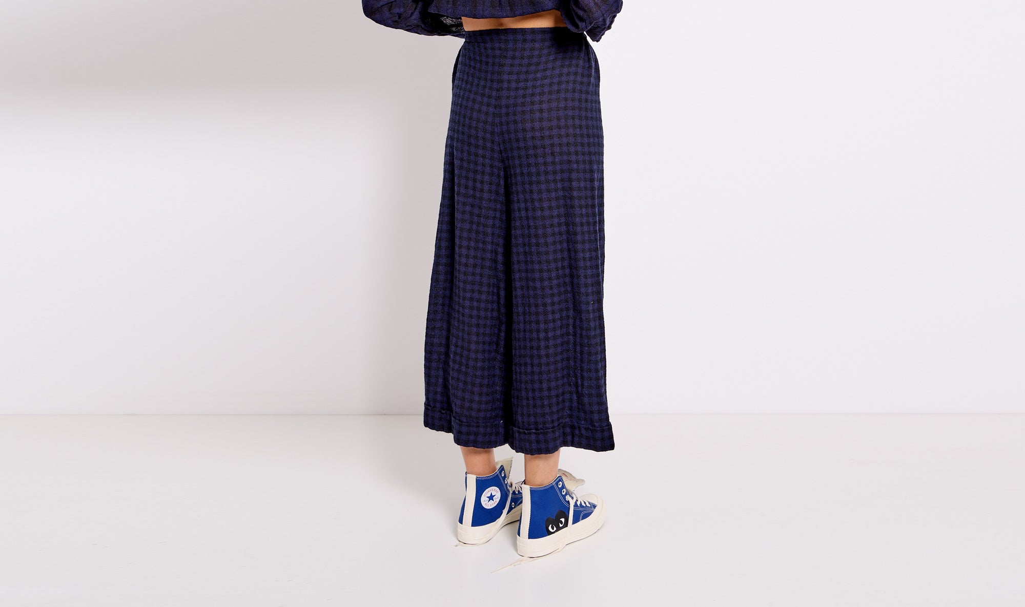 blue tartan wool outfit Après Paris