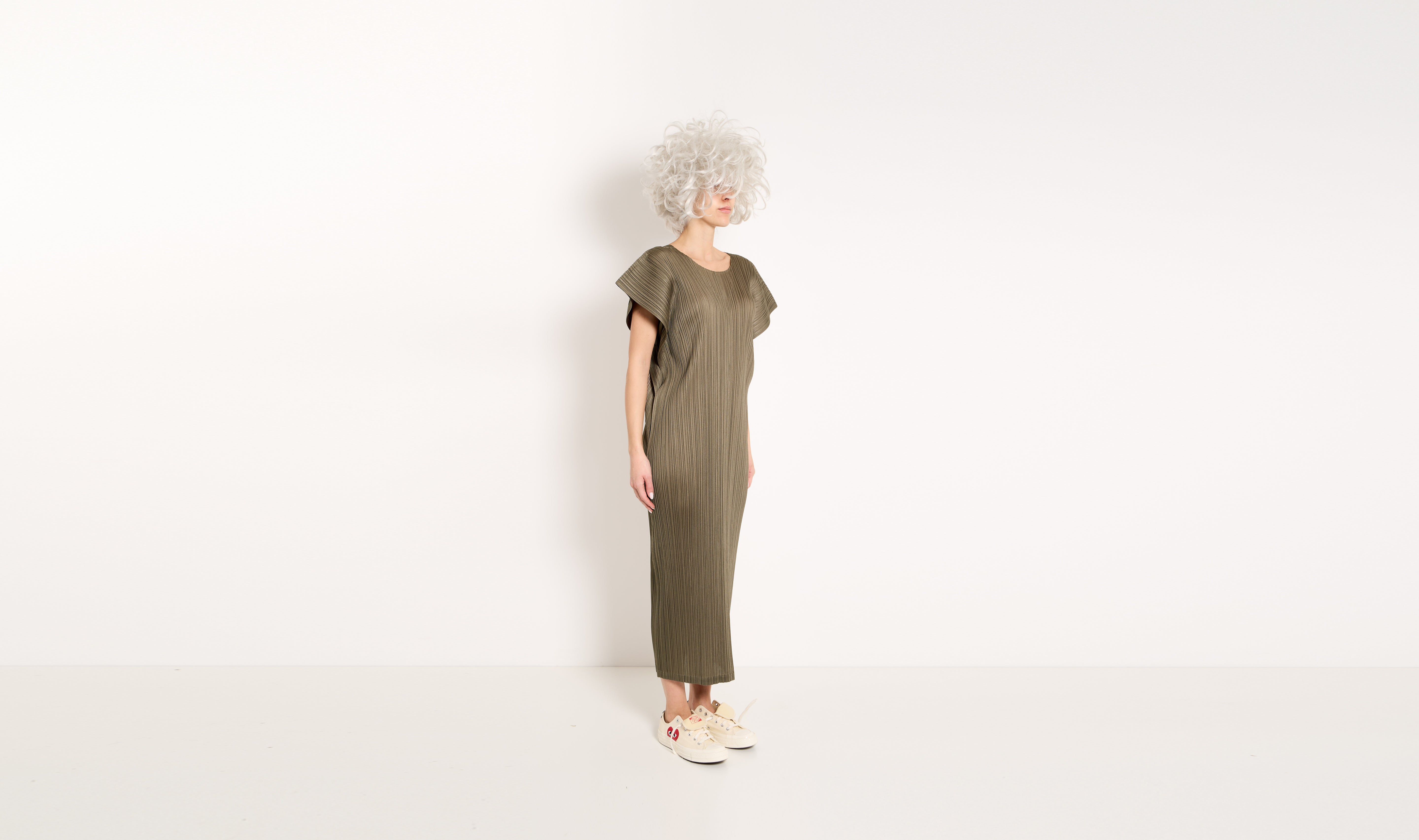 khaki plissé dress Après Paris