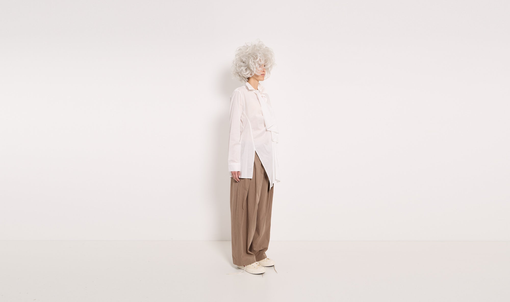 white asymmetrical cotton shirt Après Paris