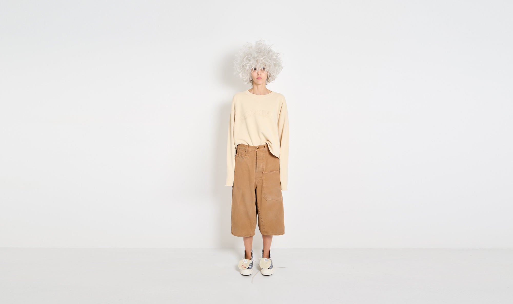 brown oversized trousers