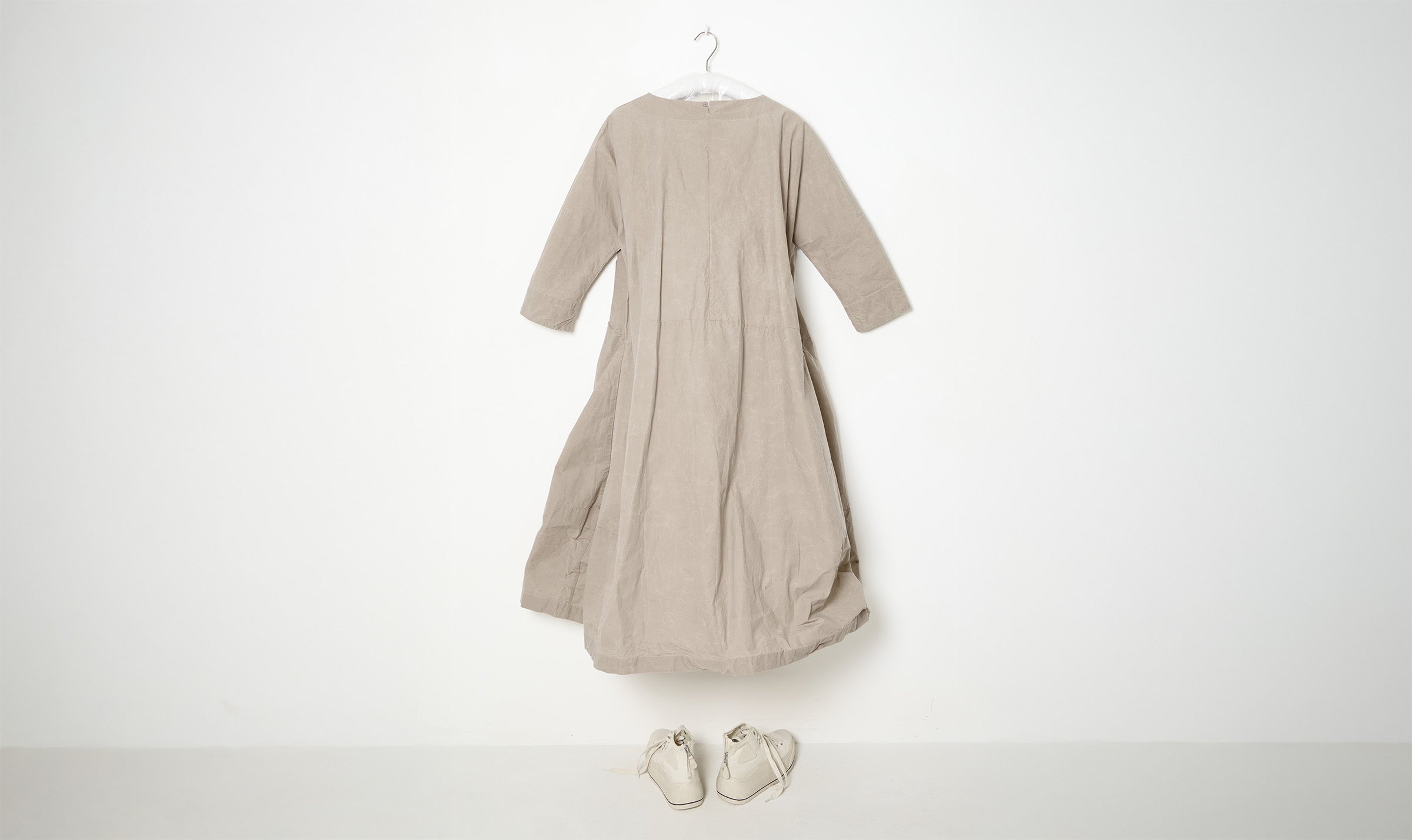 waxed cotton stone dress