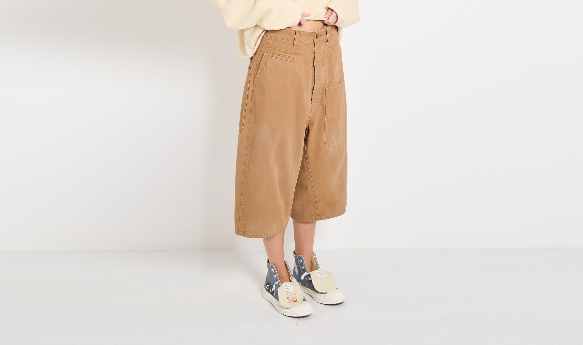 brown oversized trousers