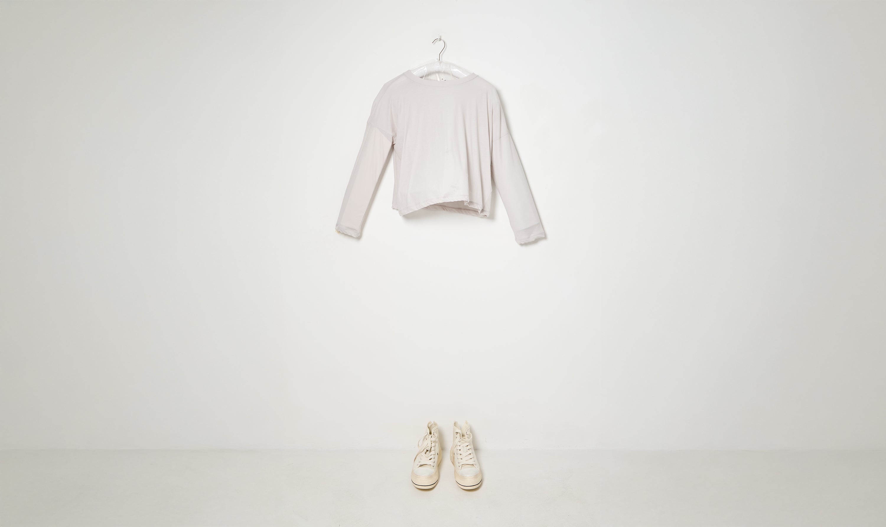 light grey cotton roundneck long sleeve t-shirt