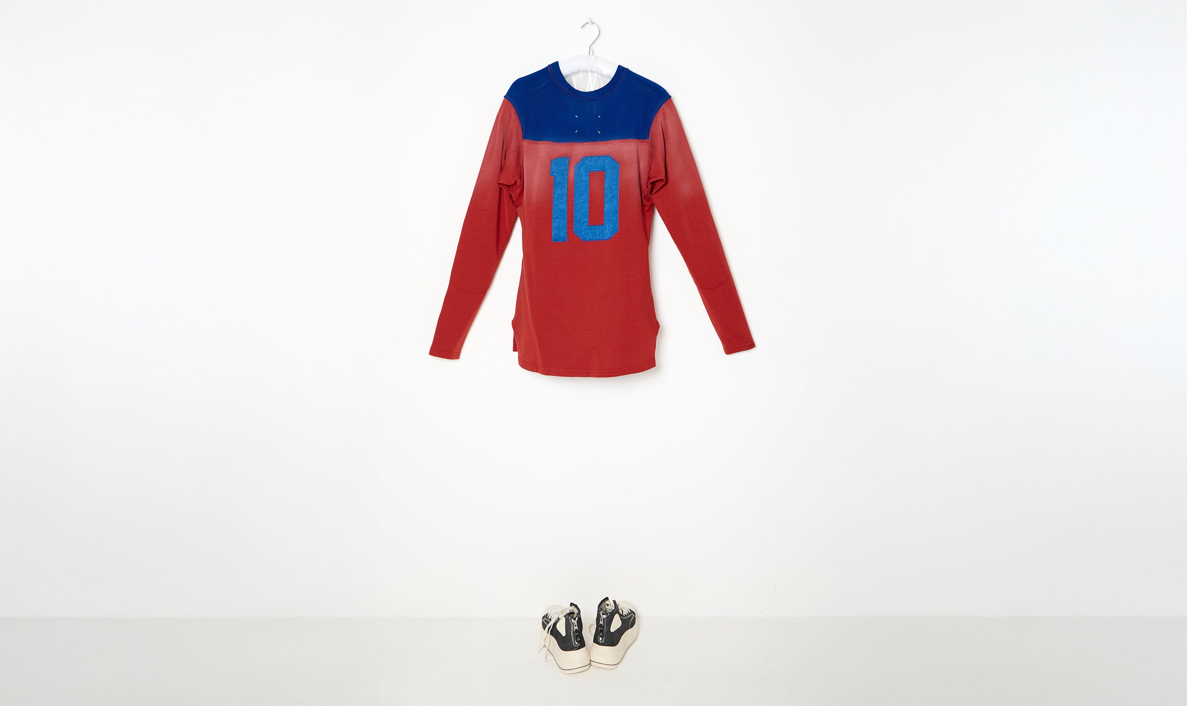 red and blue football jersey n10