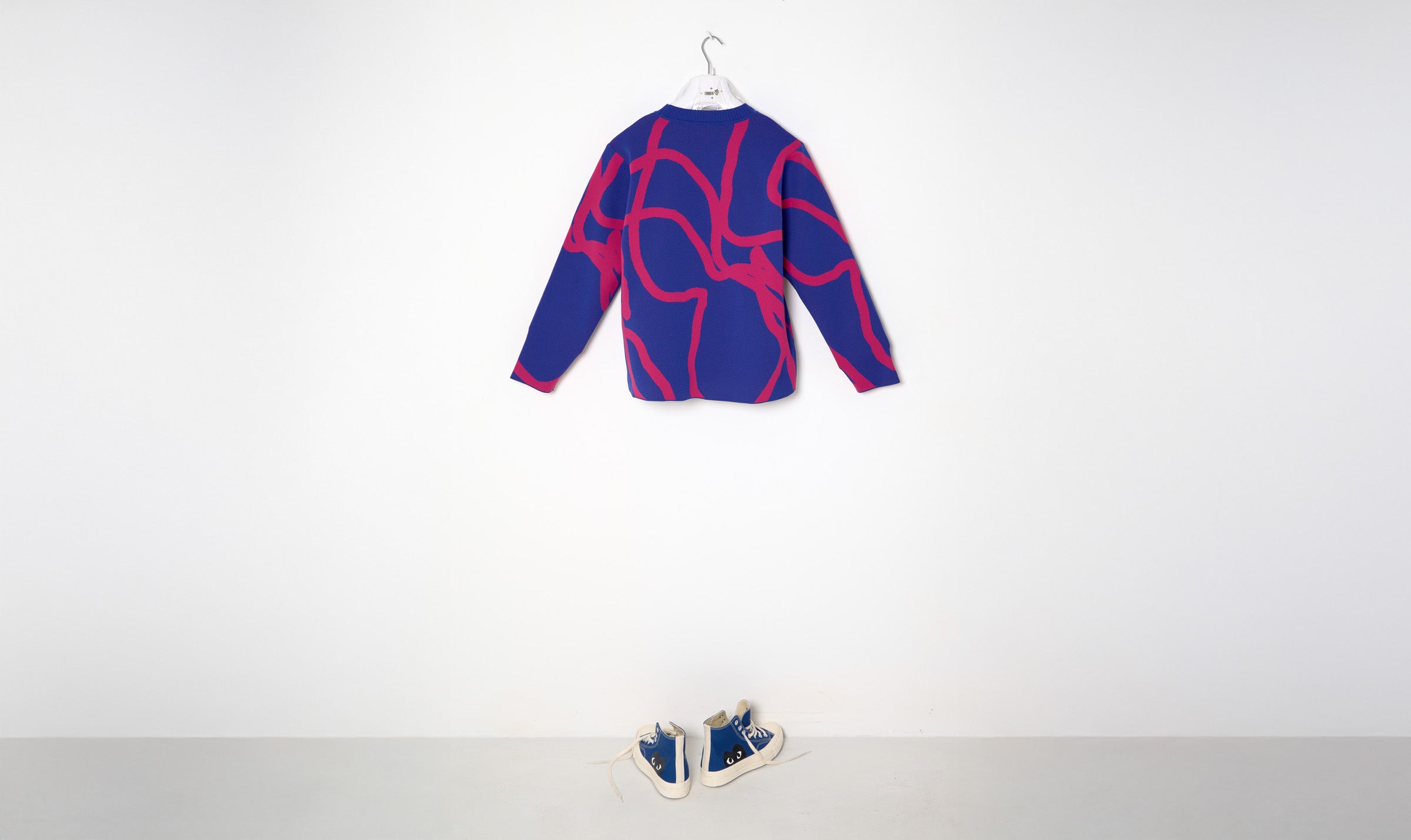 Bright Blue Coral Red Abstract Print Pullover