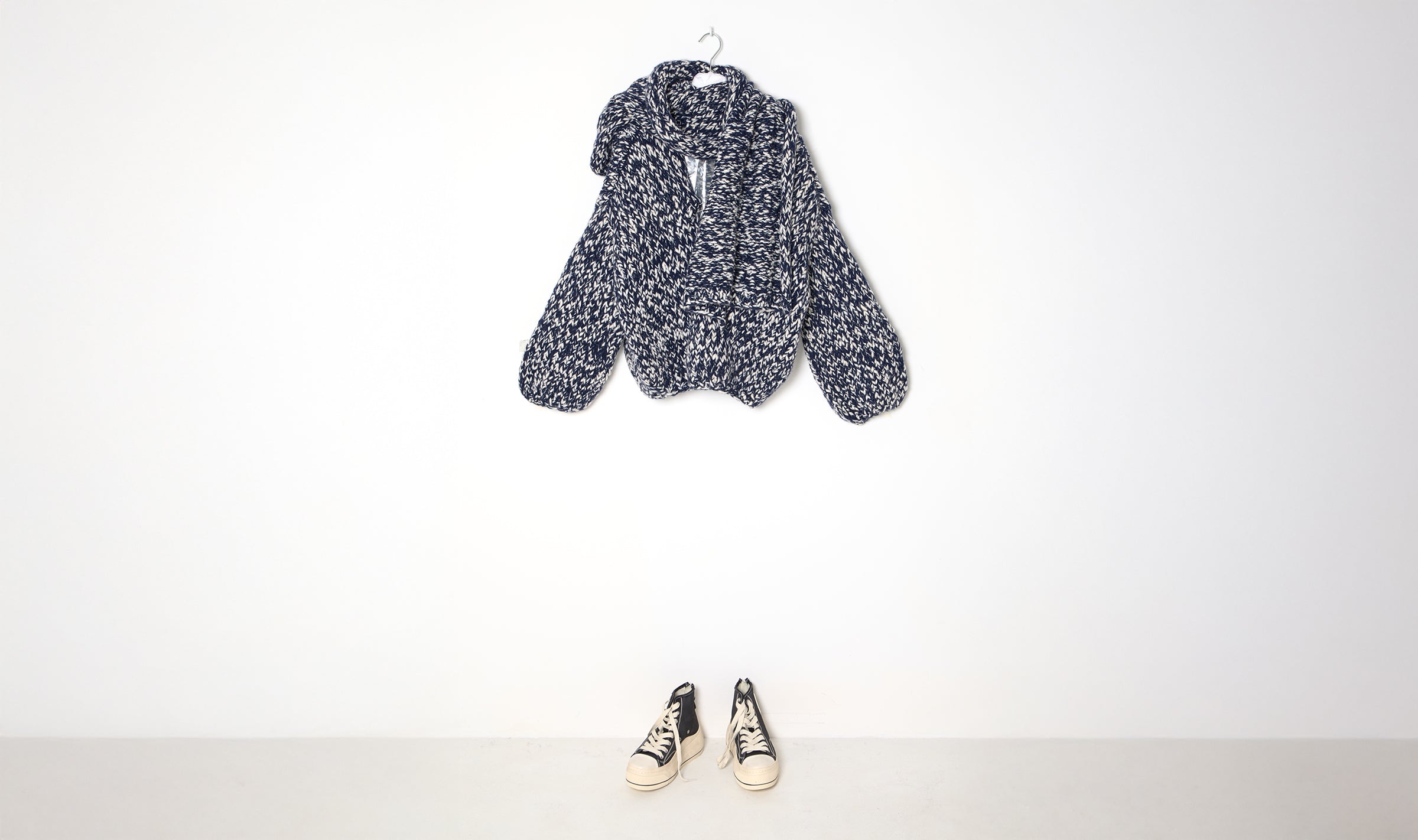 blue white melange sweather and scarf outfit