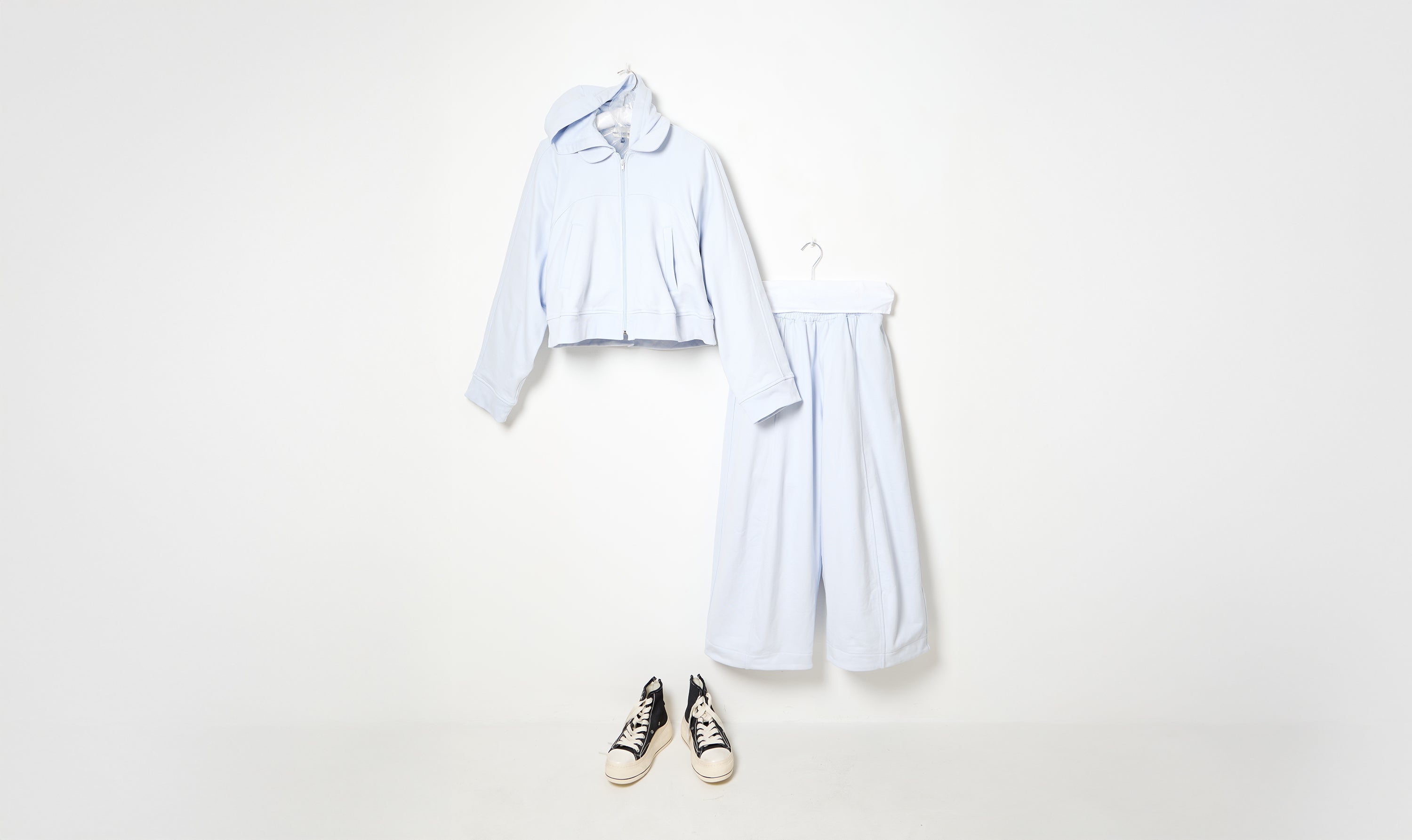 light blue cotton lounge pants and zip up a-line hoodie outfit