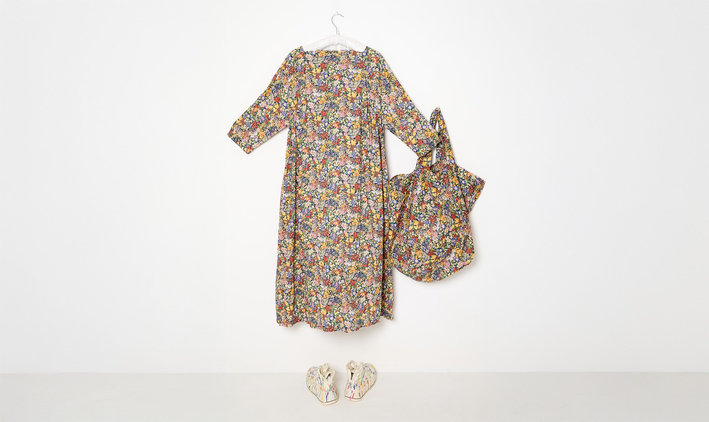 colourful floral print dress and bag outfit