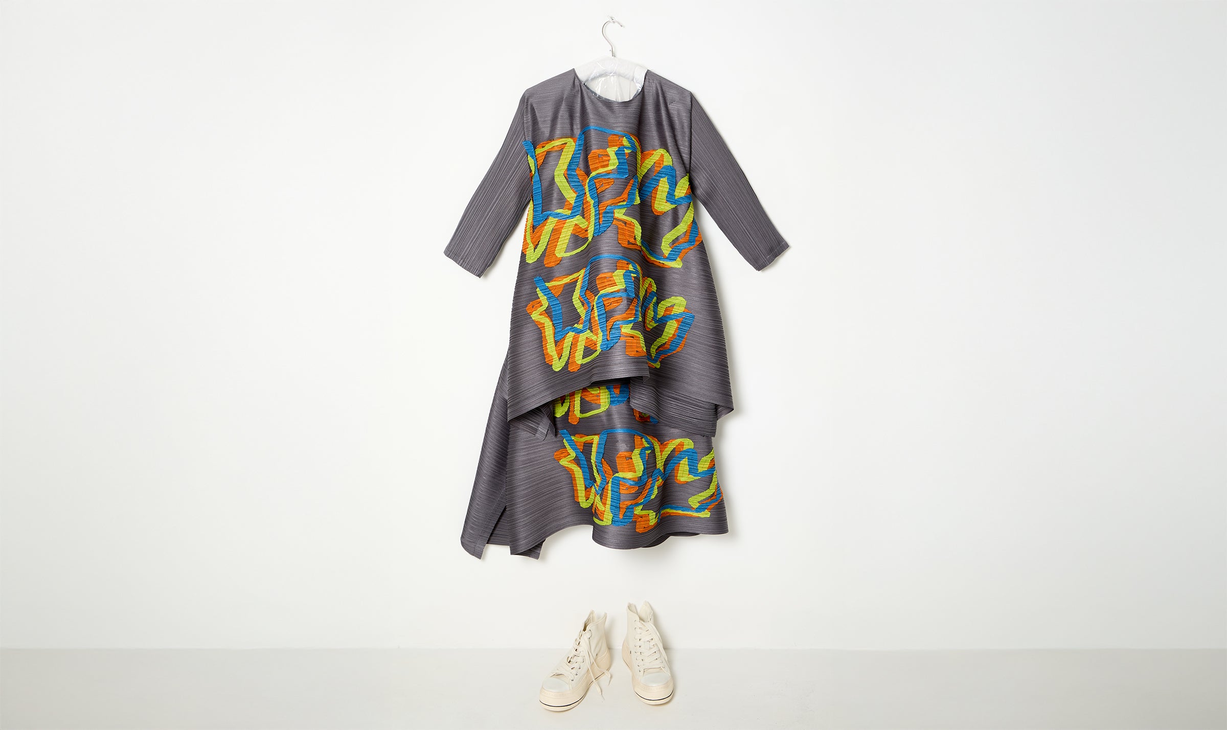 grey embroidered pleated blouse and skirt look