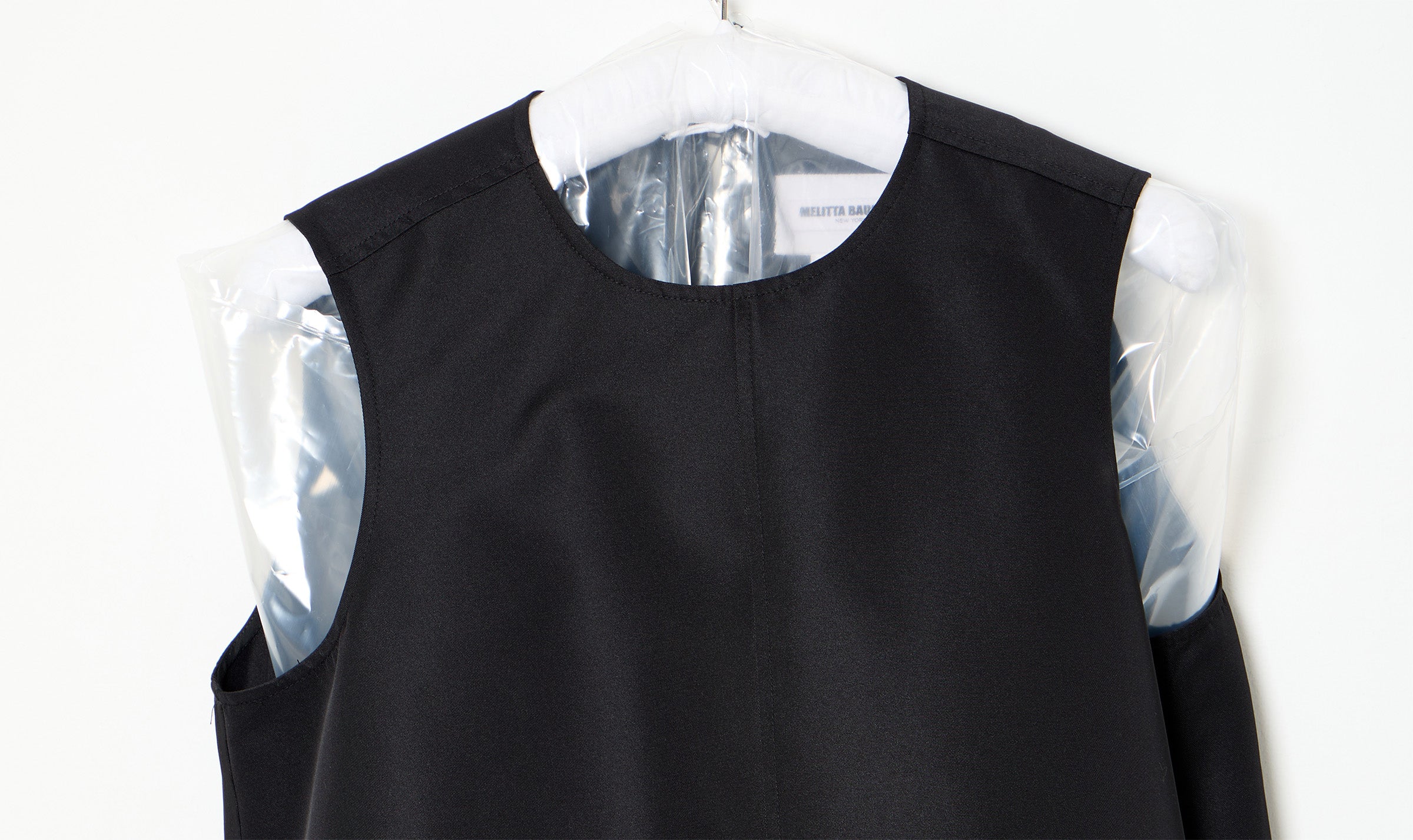 black sleveeless dress