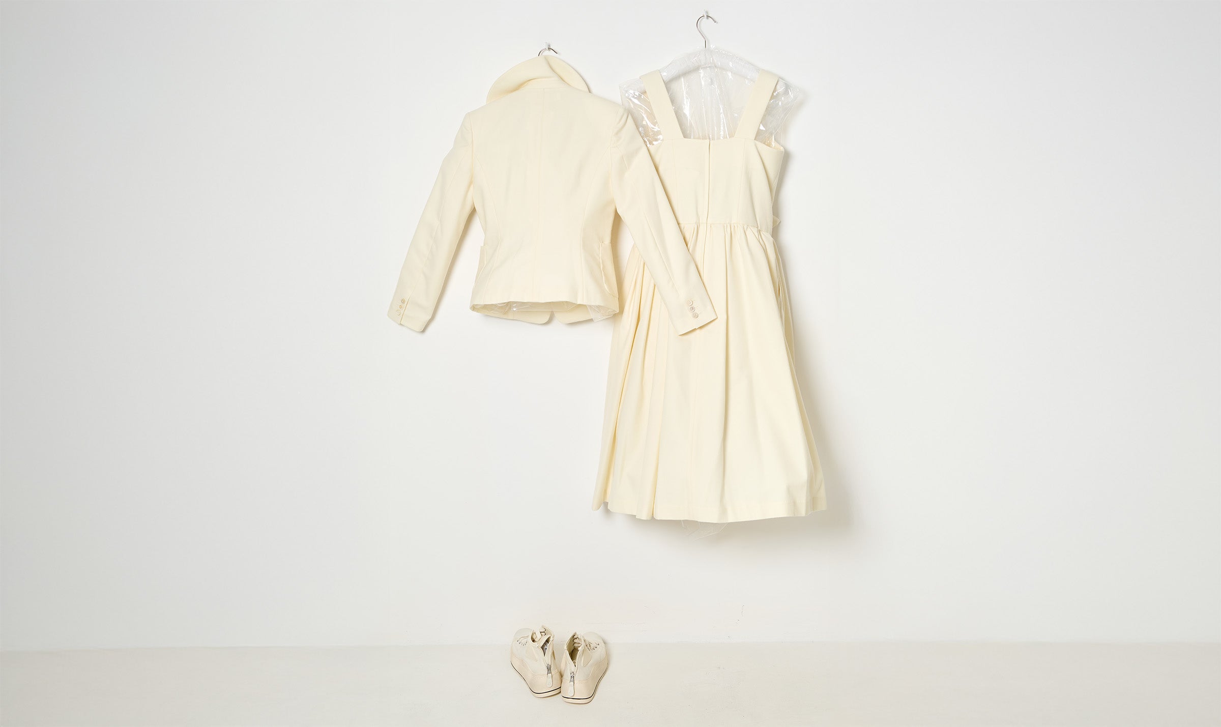 ivory draped flowers look