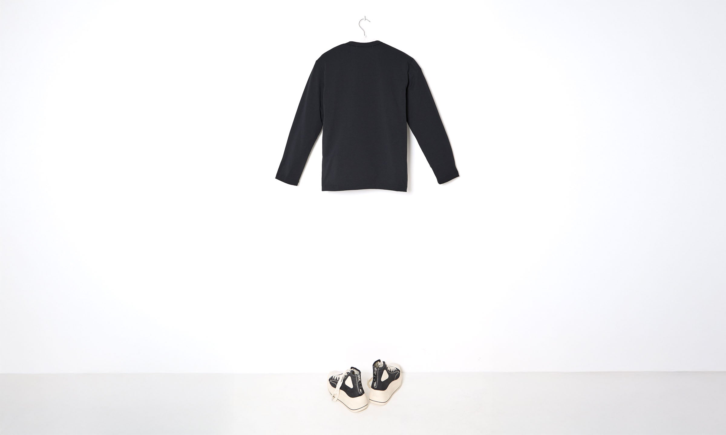 Black Cargo Outfit