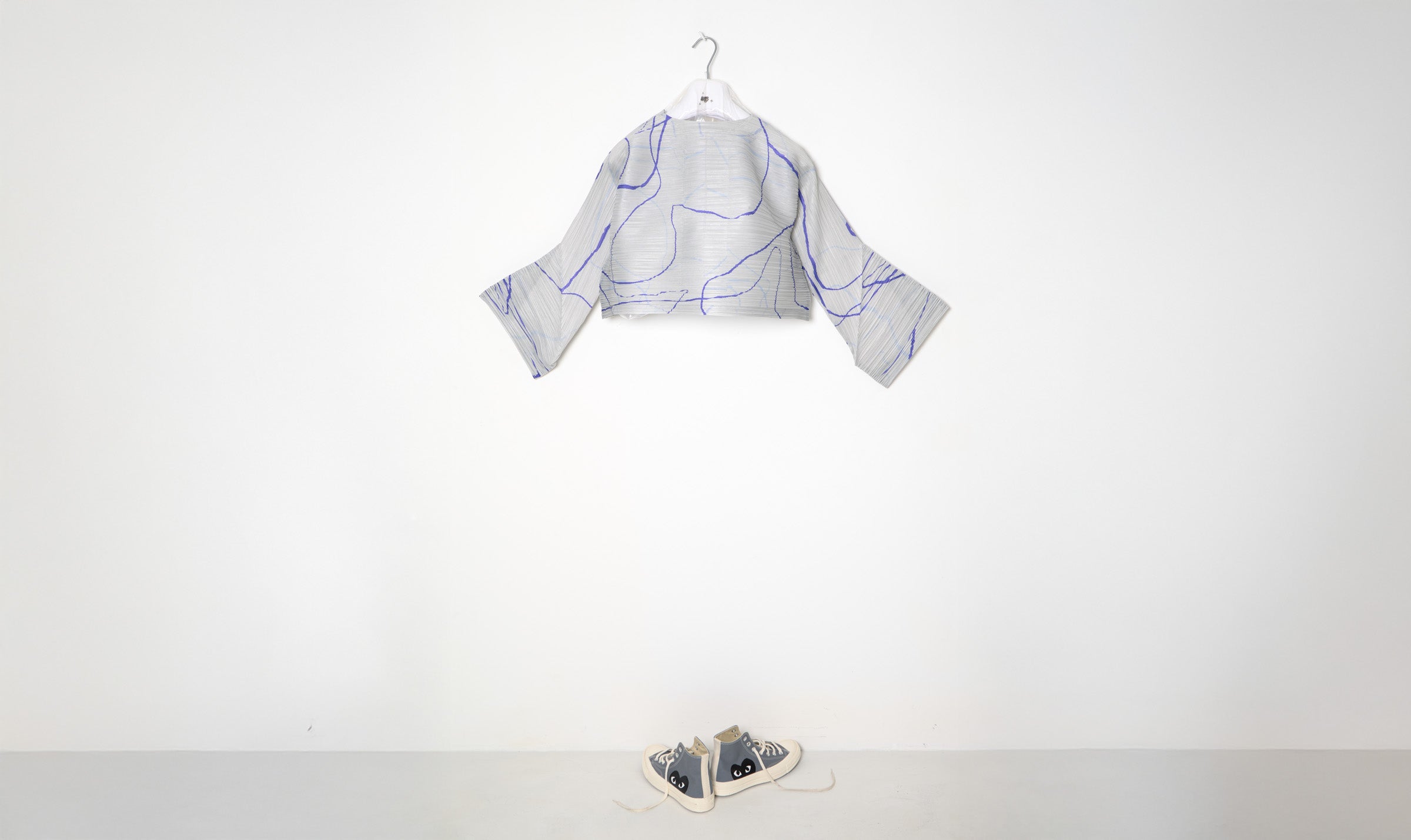 Light Grey Blue Print Pleated Cardigan