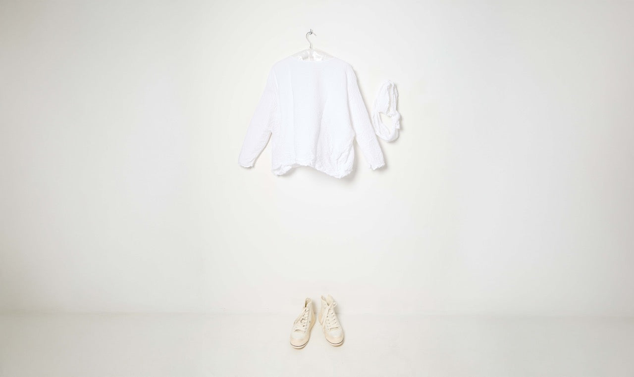 roundneck optic white cotton shirt