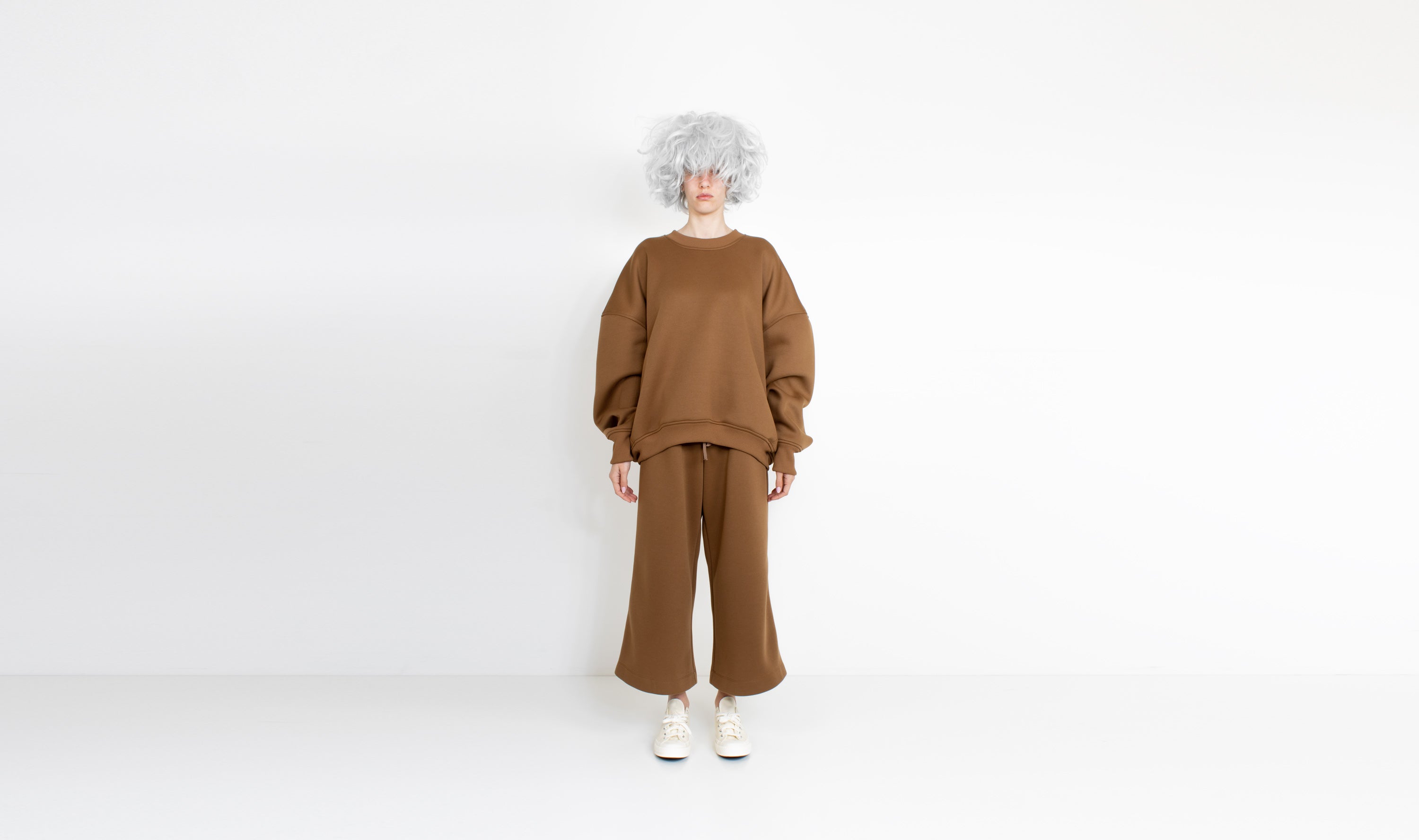 brown sweatshirt outfitMELITTA BAUMEISTER