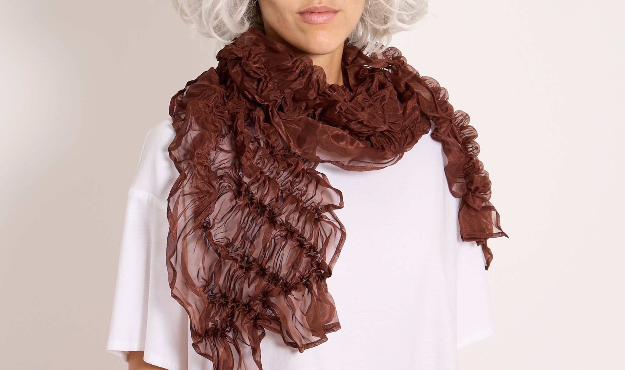 brown wrinkled polyester scarf Après Paris