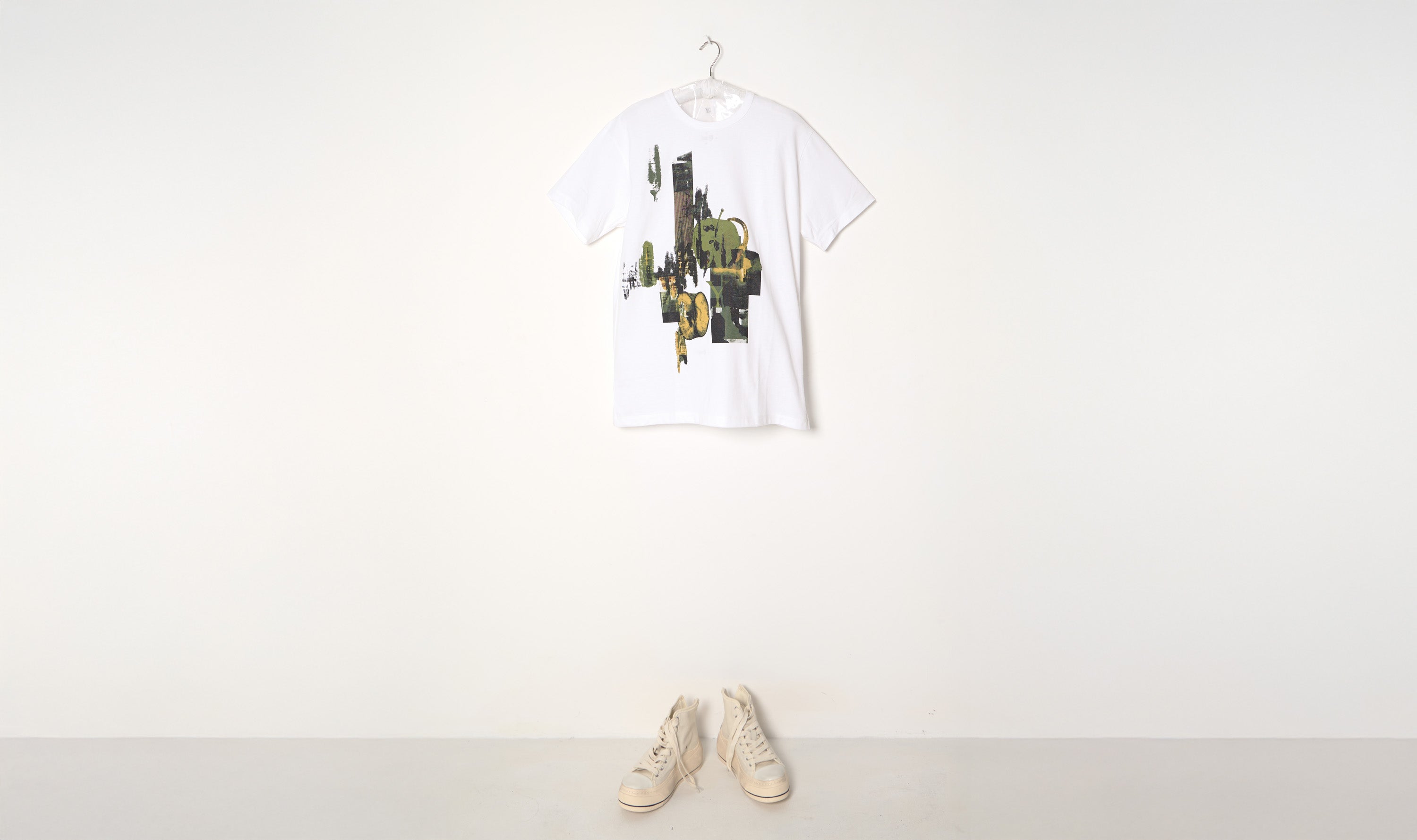 Oversize Apple Print Tee Shirt