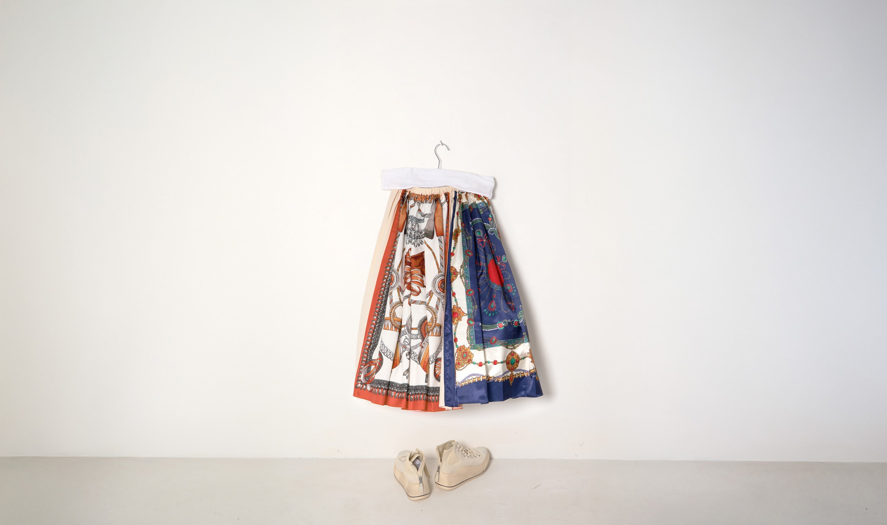 Foulard Print Poly Skirt