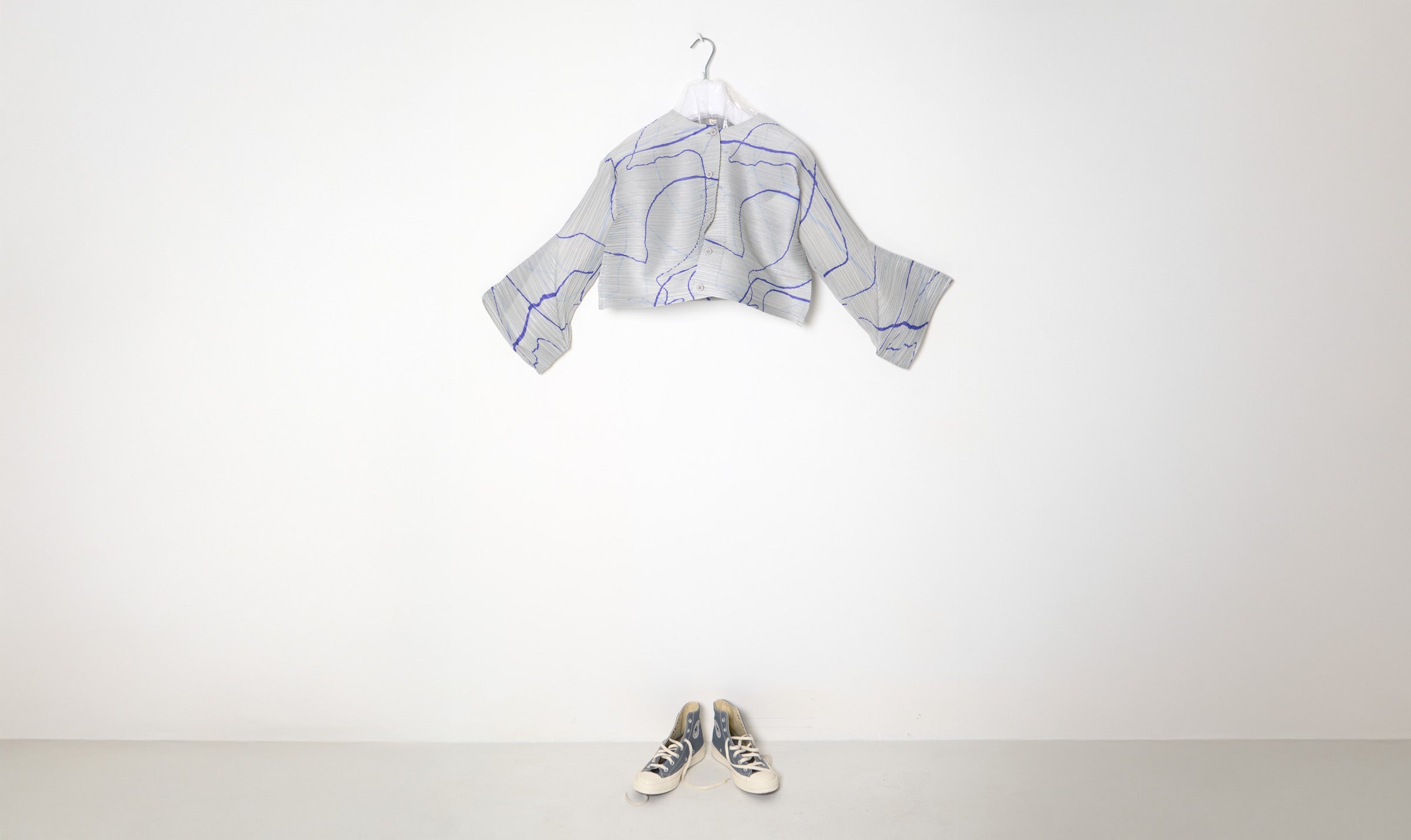 Light Grey Blue Print Pleated Cardigan