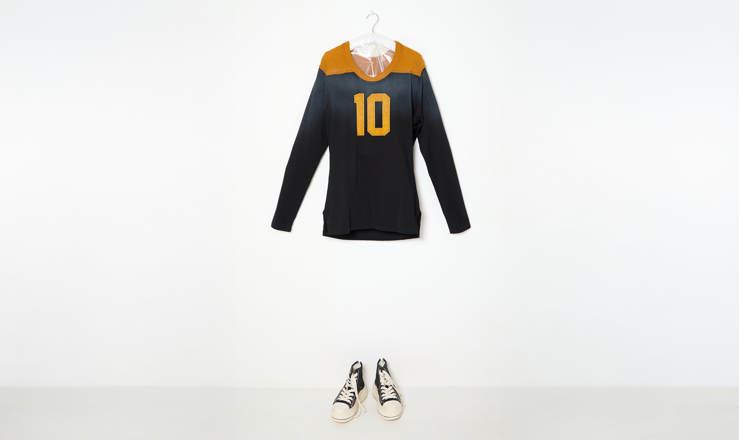 black yellow football jersey n10