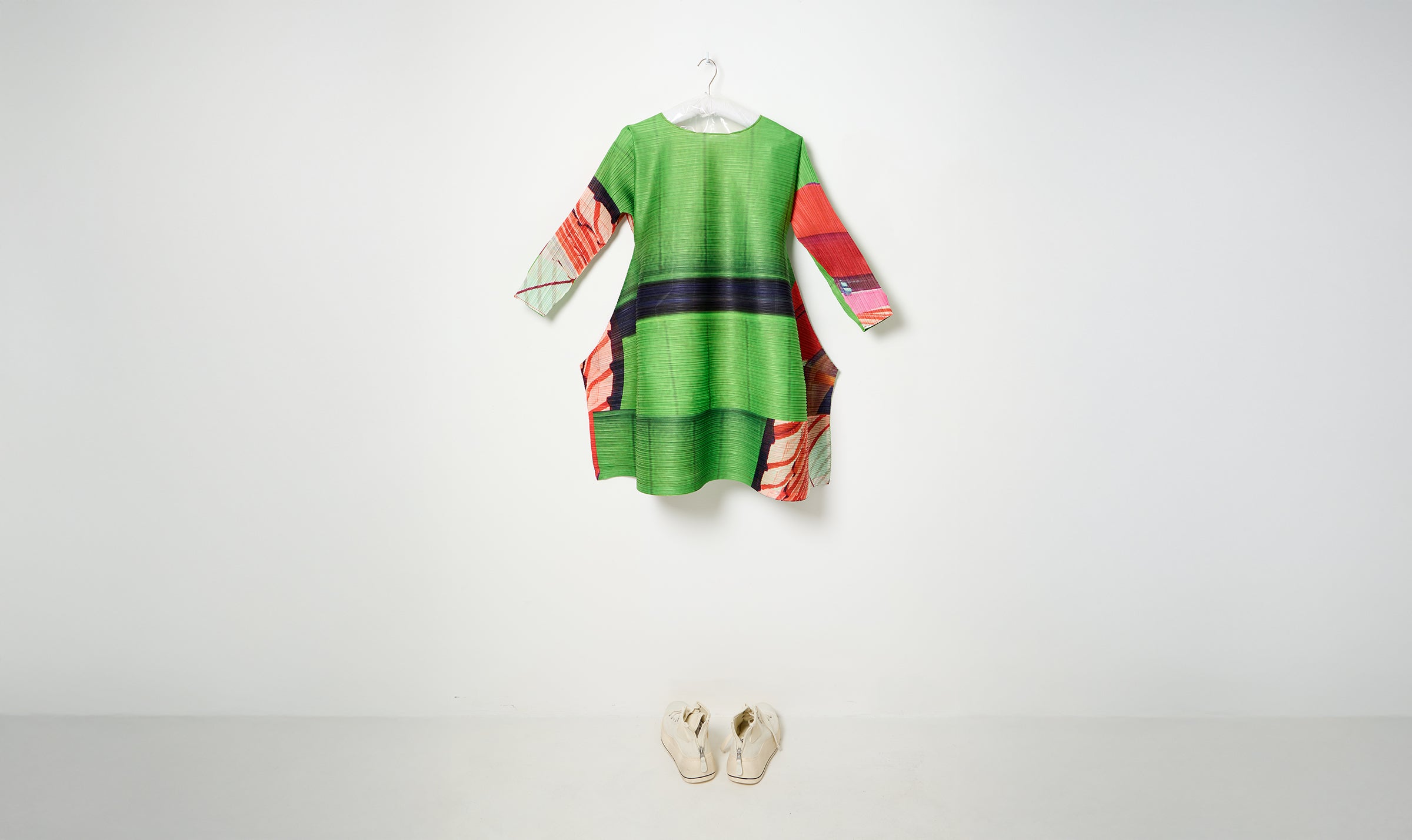 red/green print pleats please dress