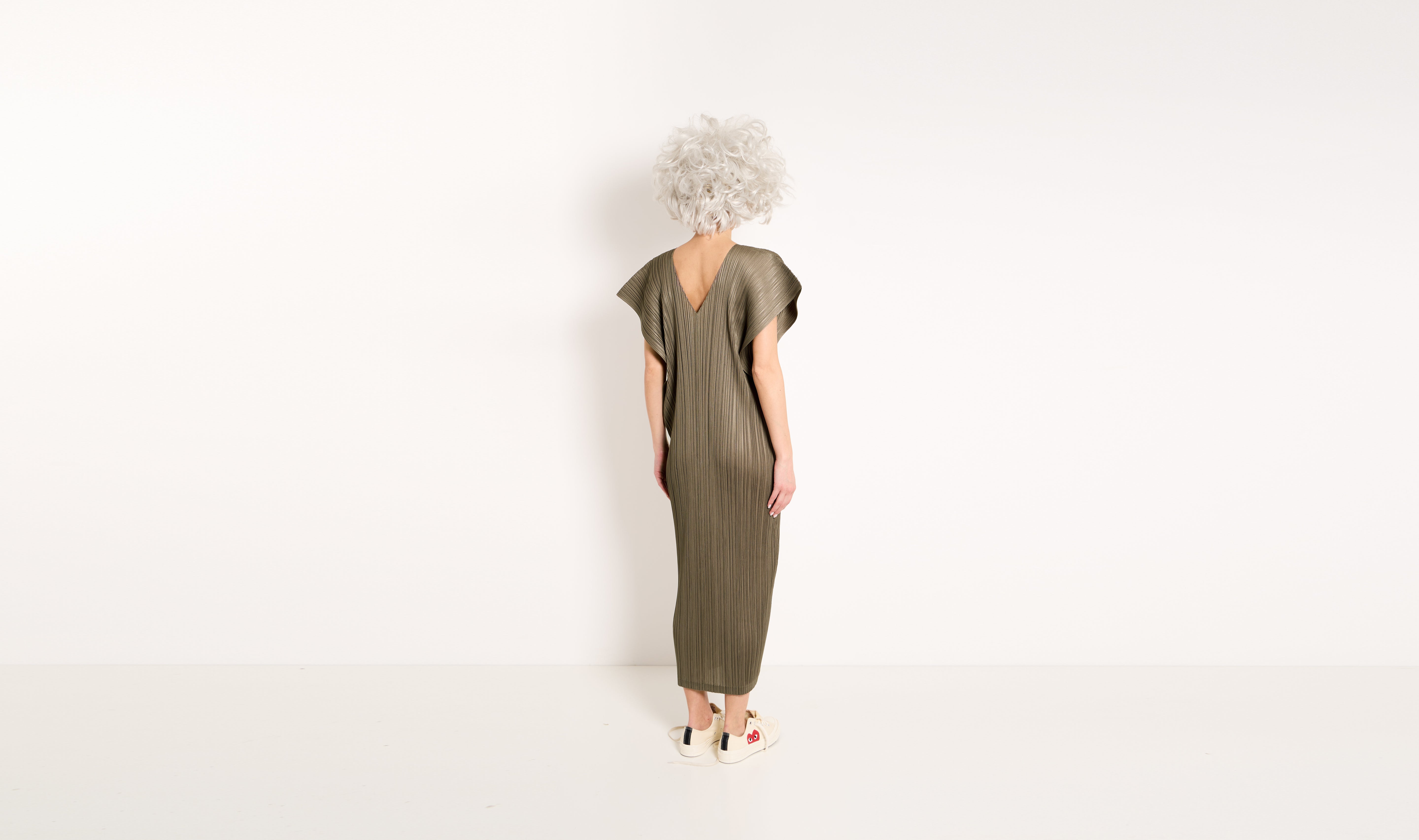 khaki plissé dress Après Paris