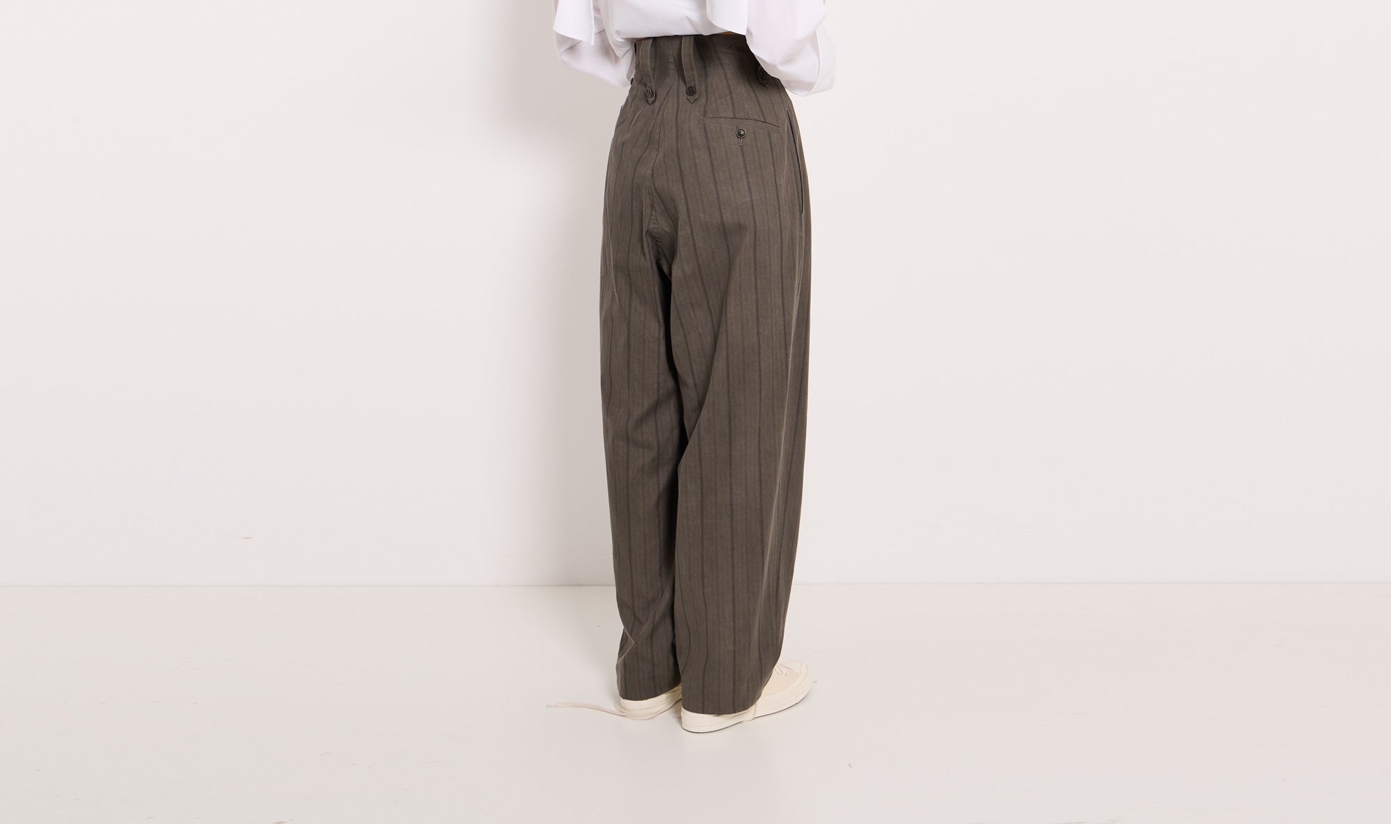 khaki stripes cotton trousers Après Paris