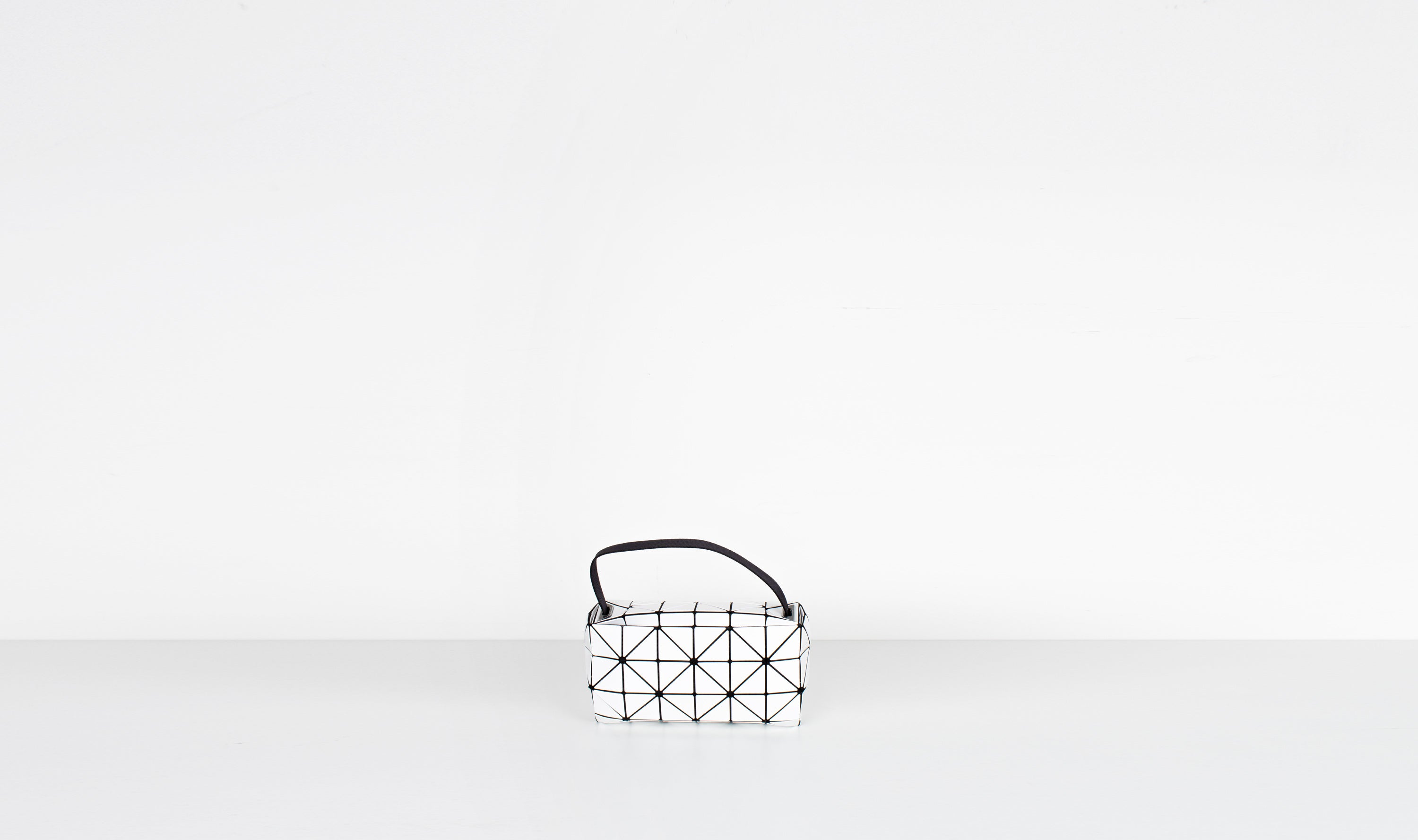 shiny white crossbody bag Après Paris