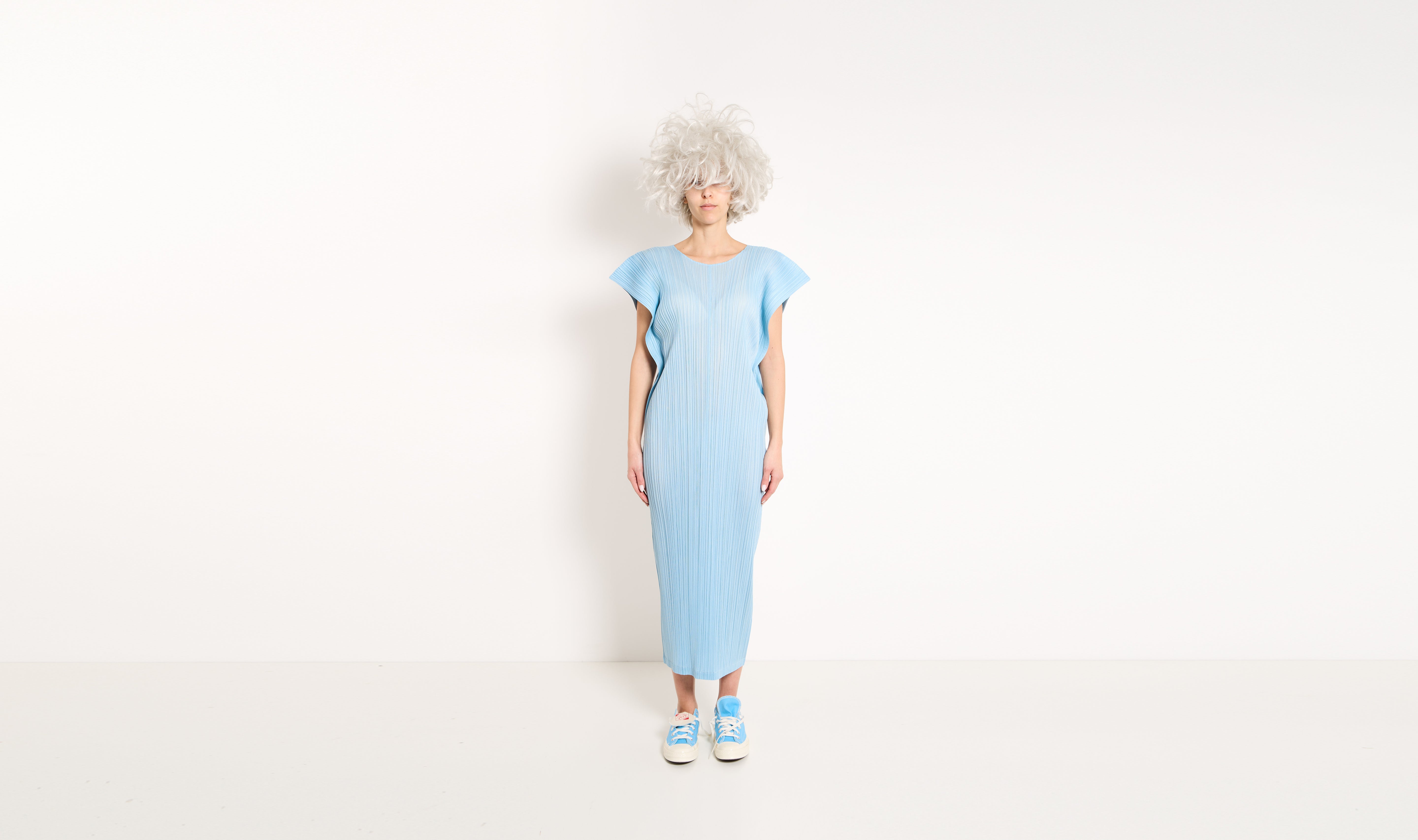 sky blue plissé dress Après Paris