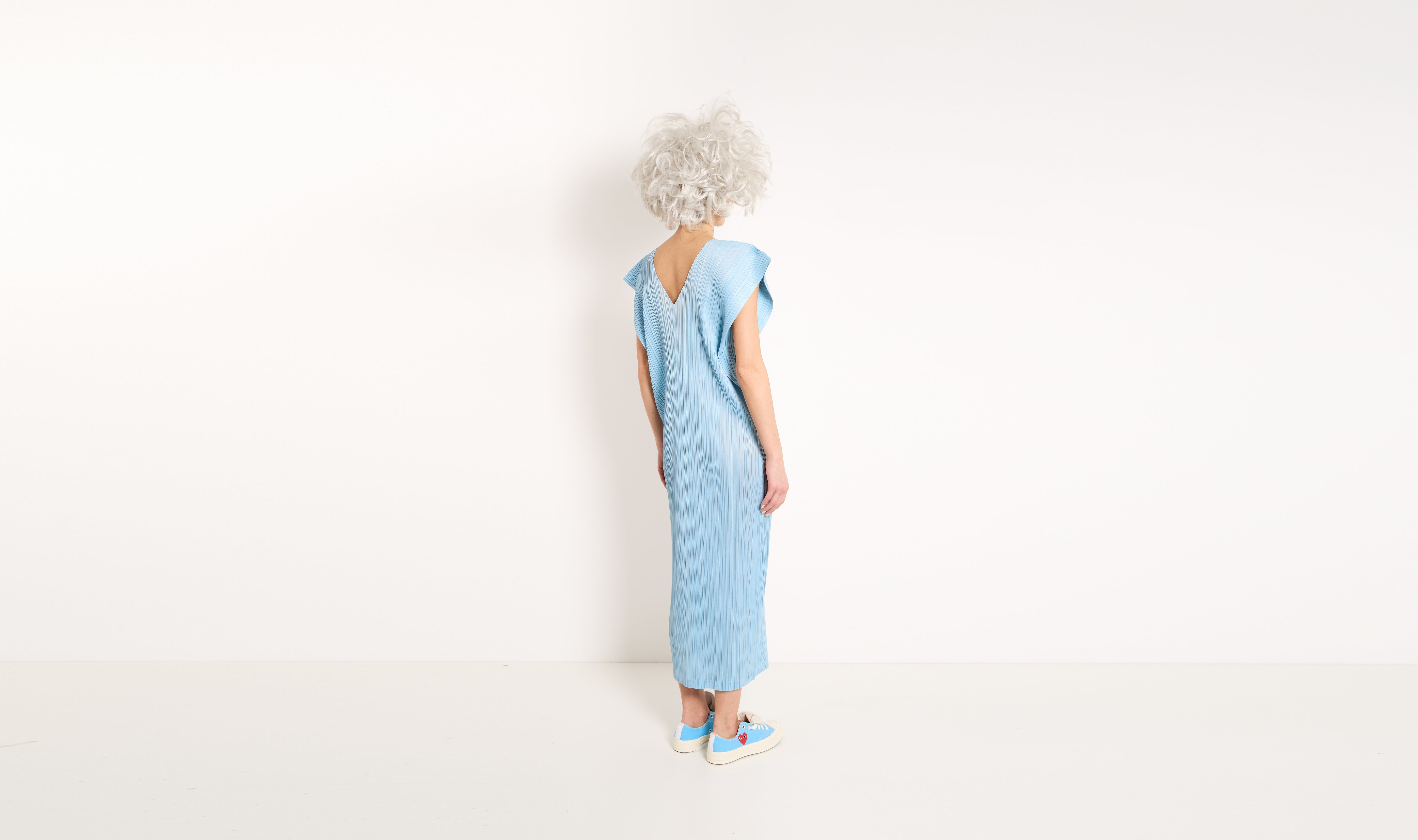 sky blue plissé dress Après Paris