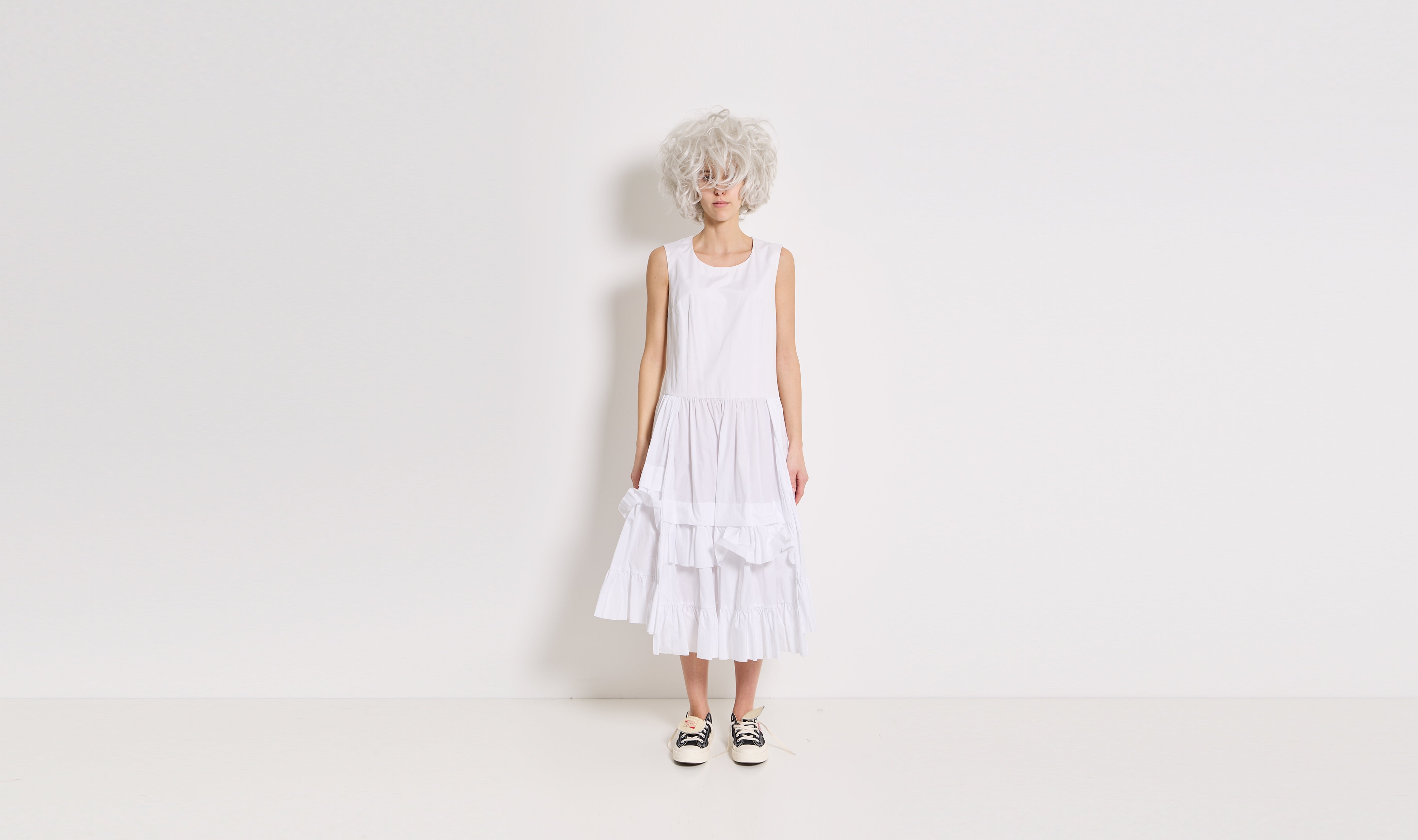 white cotton ruffle dress Après Paris