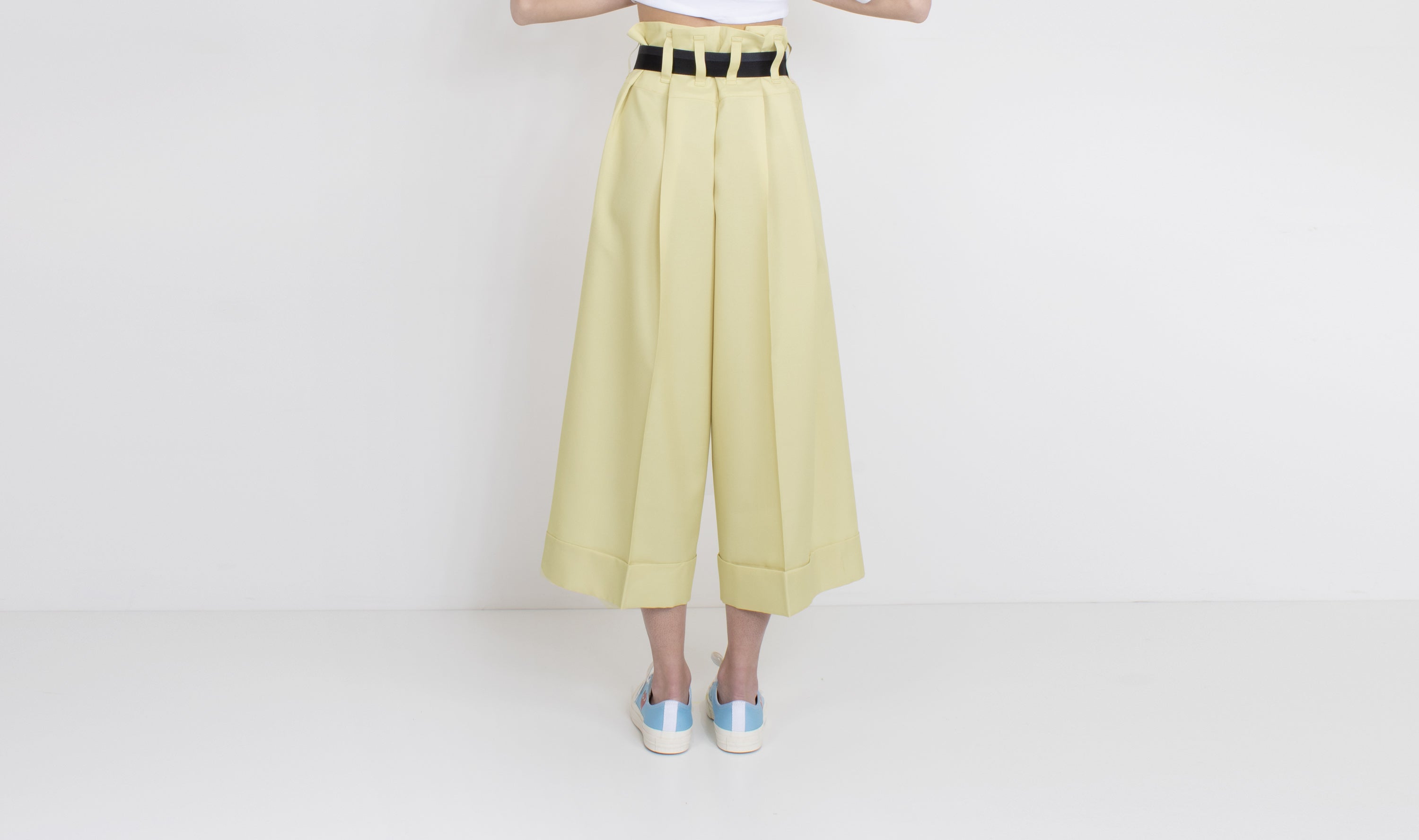 yellow polyester trousers132.5 ISSEY MIYAKE