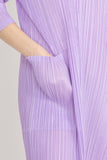 dress, lavender, vertical polyester plissé, longuette, round neckline, 3/4 sleeves, pockets